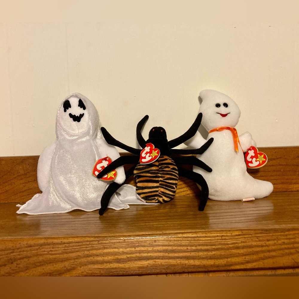3 Cute Halloween Ty Beanie Babies Spooky, Sheets 👻 ghosts & Spinner spider 🕷️
